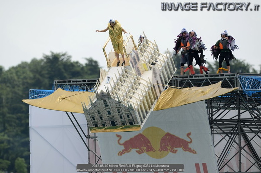 2012-06-10 Milano Red Bull Flugtag 0384 La Madunina